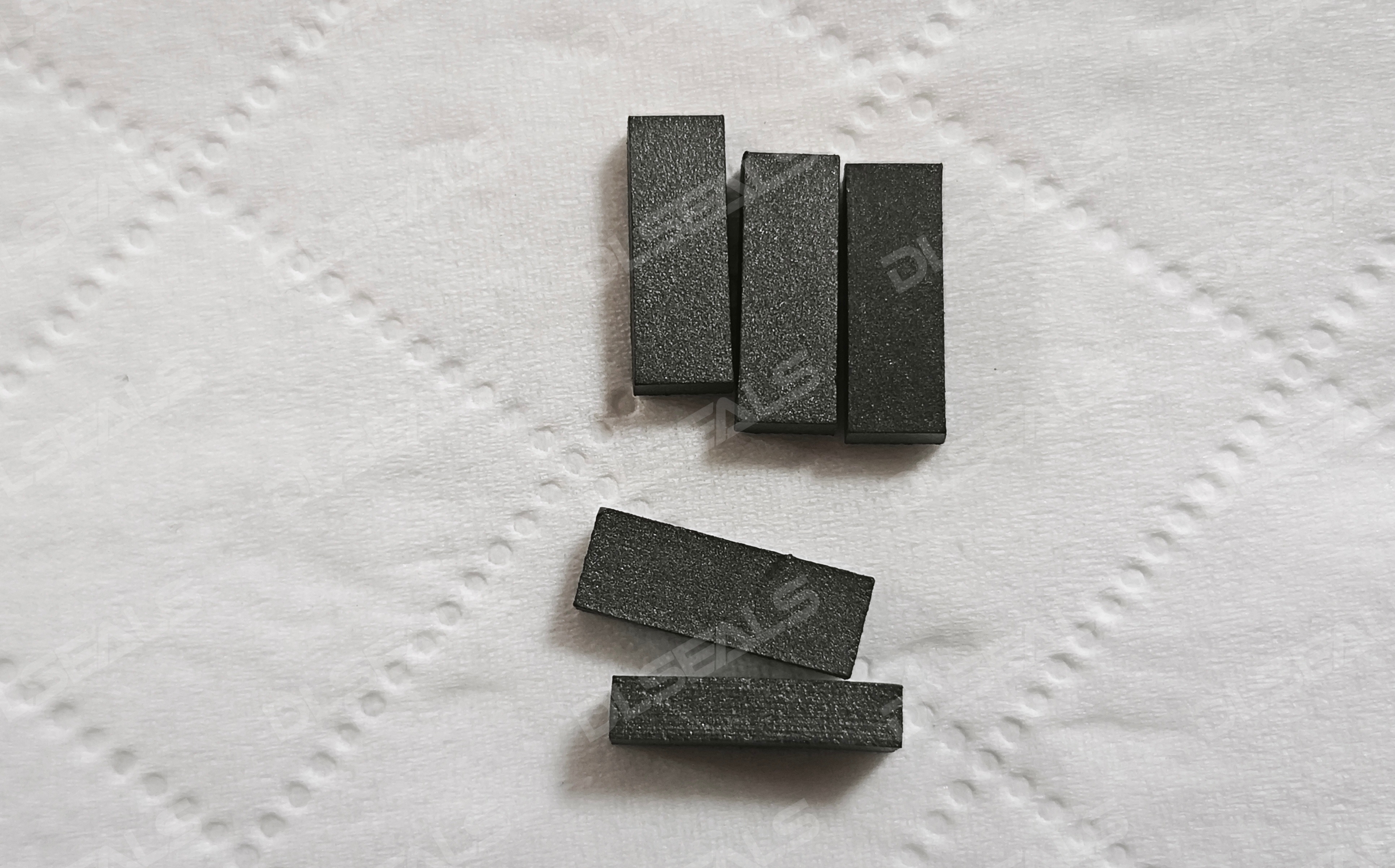 可變排量機油泵徑向滑塊密封條